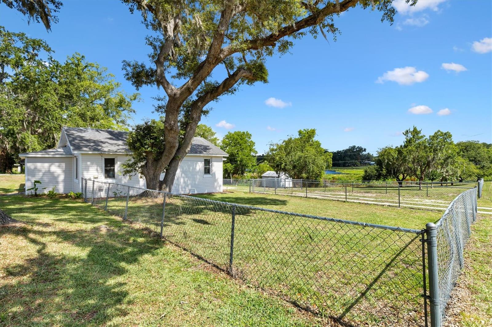 LEESBURG FLORAL HEIGHTS - Residential