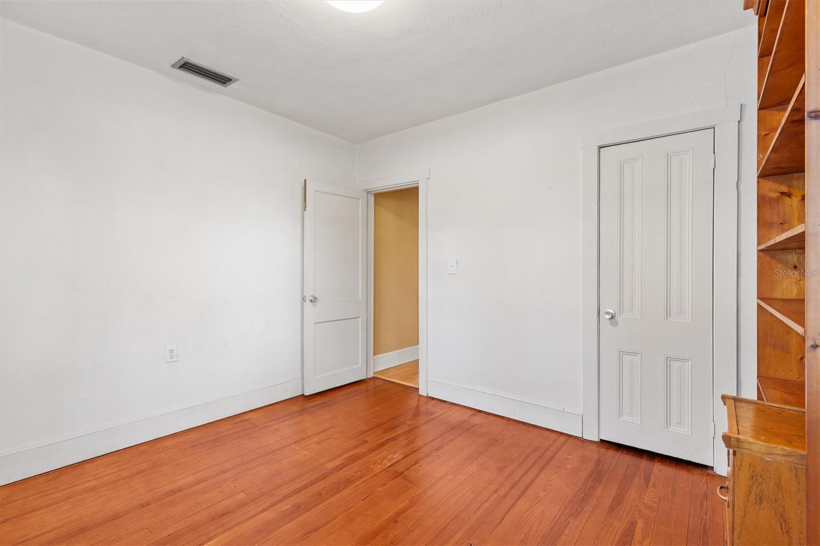 LEESBURG FLORAL HEIGHTS - Residential