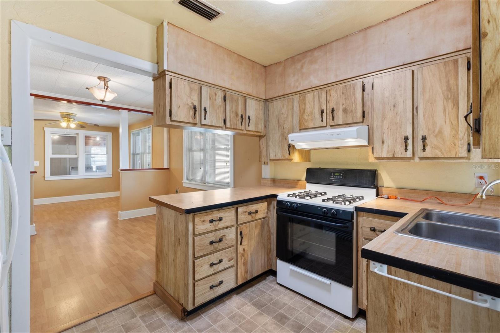 LEESBURG FLORAL HEIGHTS - Residential