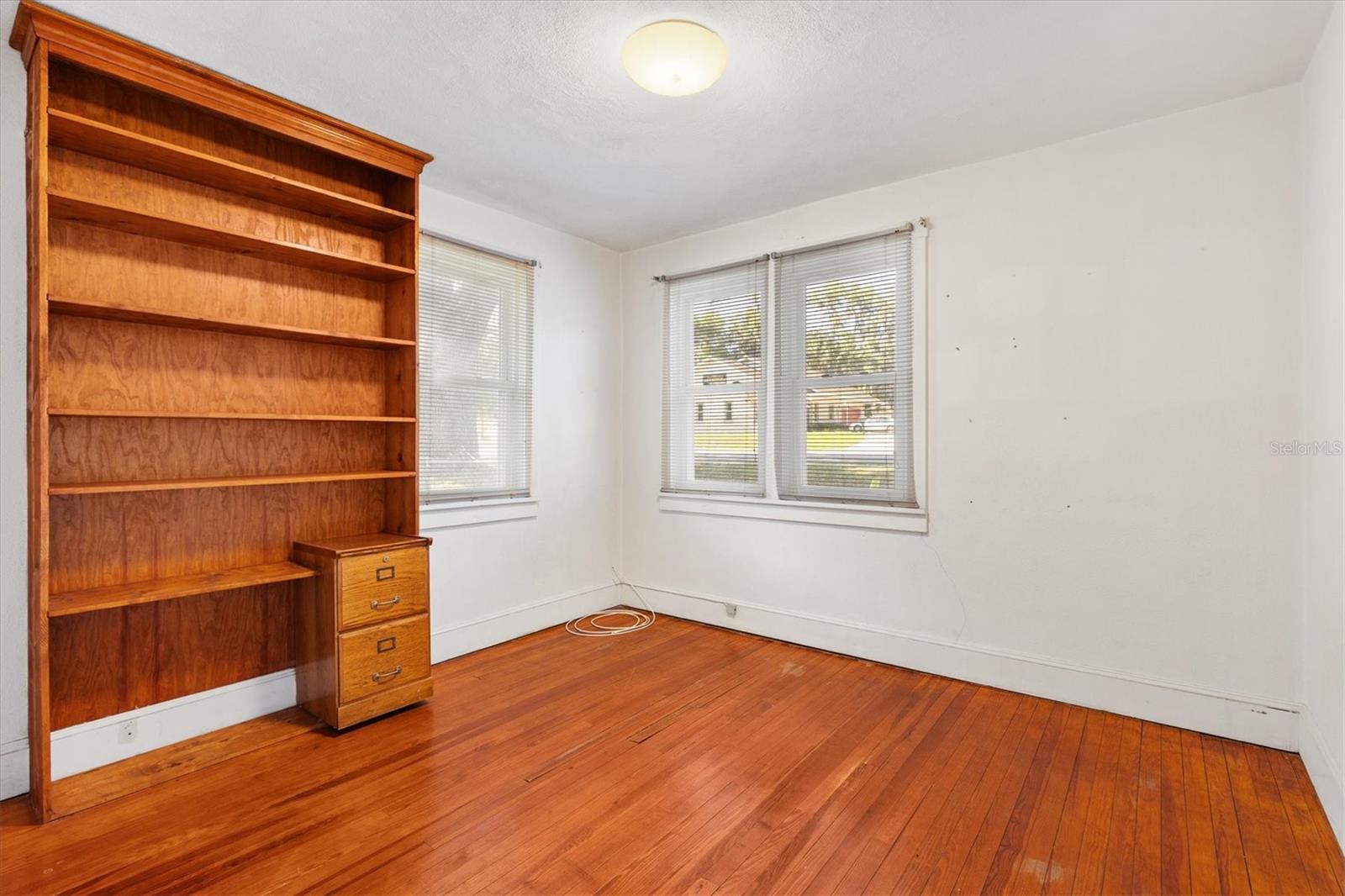 LEESBURG FLORAL HEIGHTS - Residential
