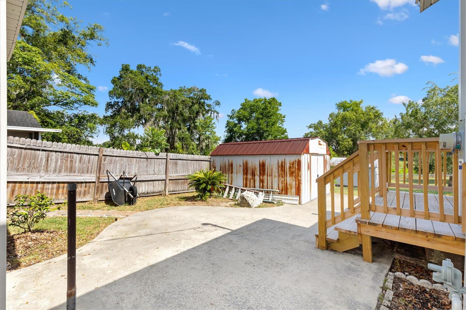 LEESBURG FLORAL HEIGHTS - Residential
