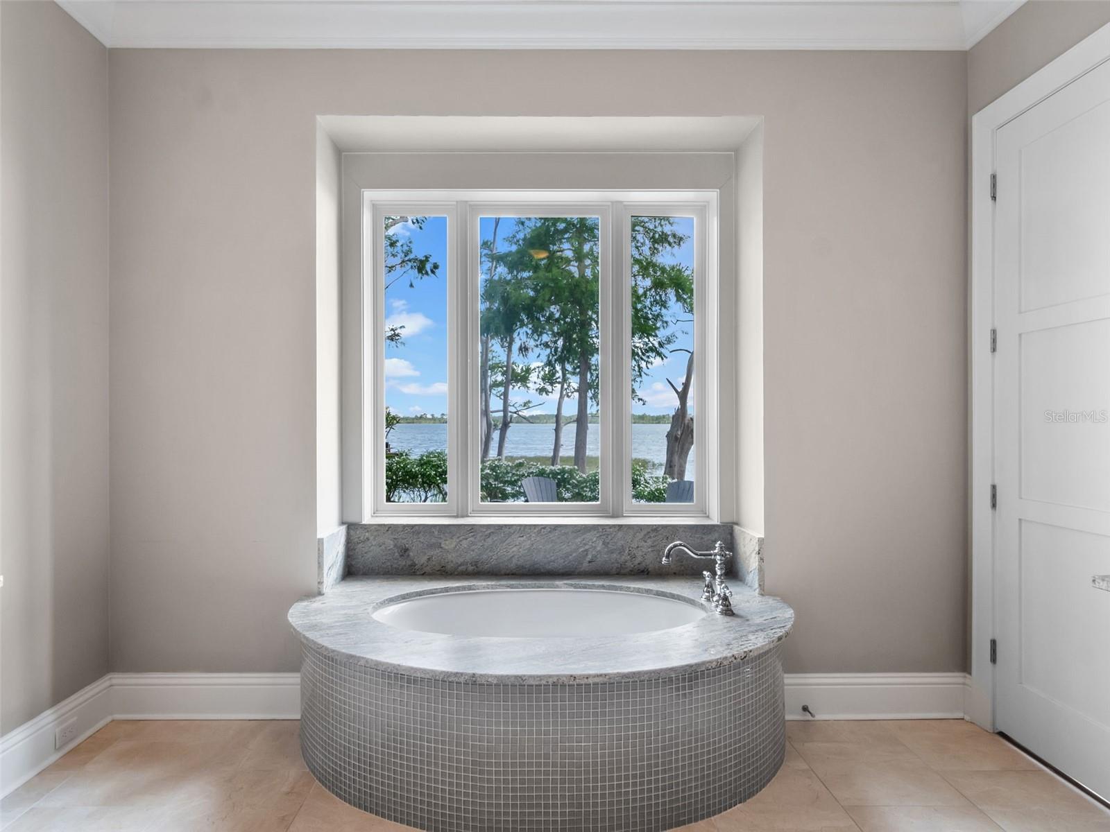 CYPRESS SHORES - Residential