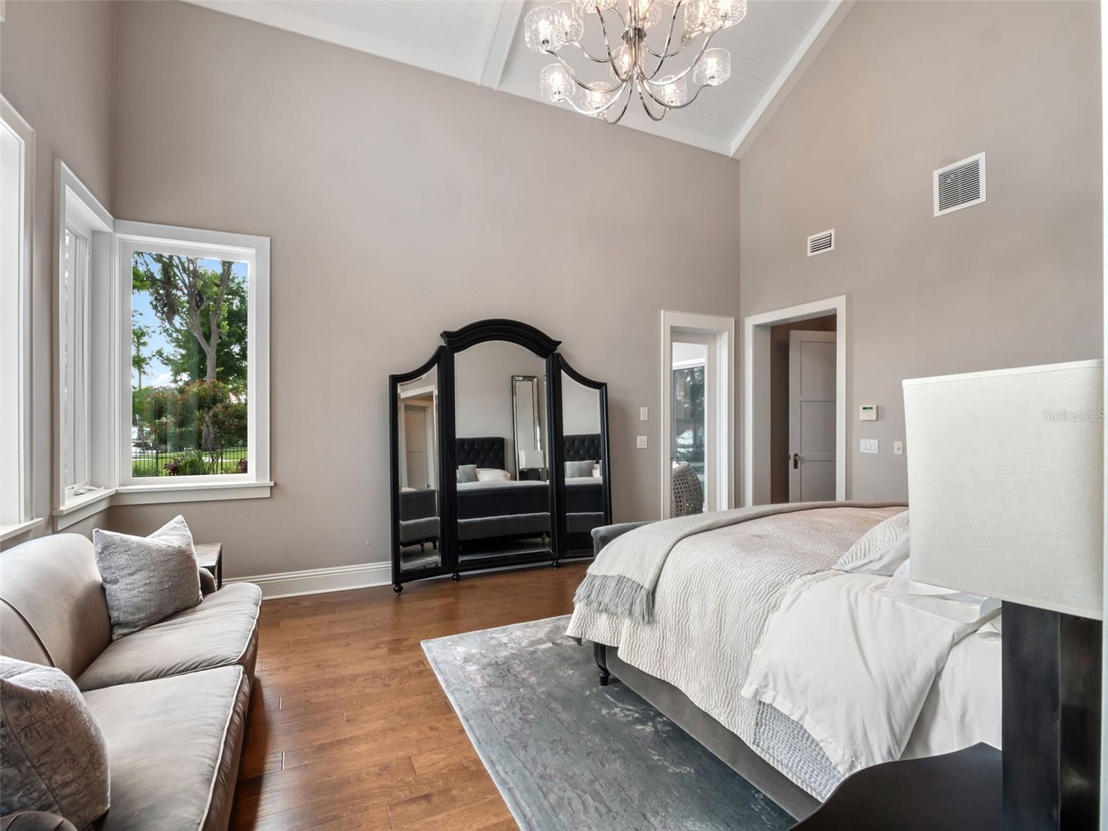 CYPRESS SHORES - Residential