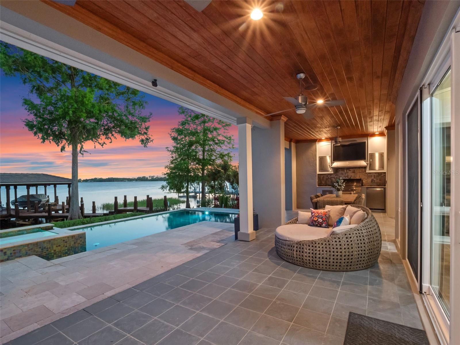 CYPRESS SHORES - Residential