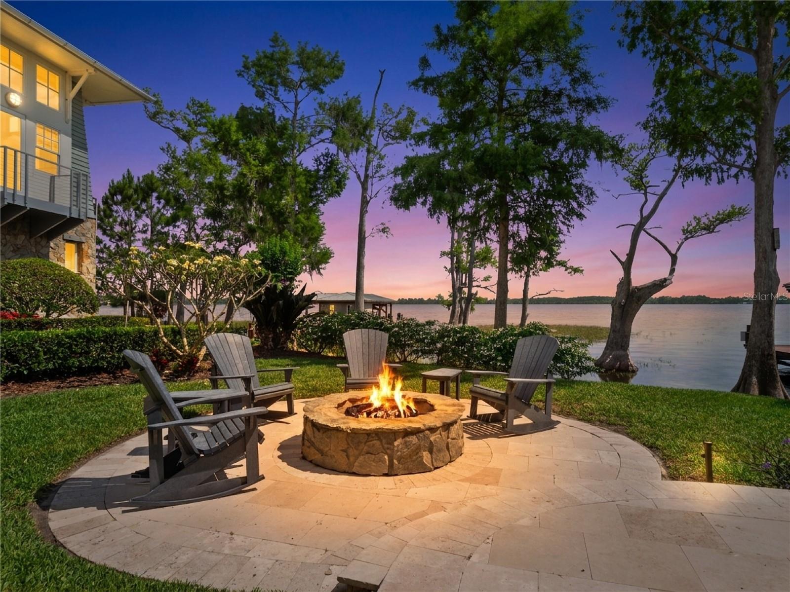 CYPRESS SHORES - Residential