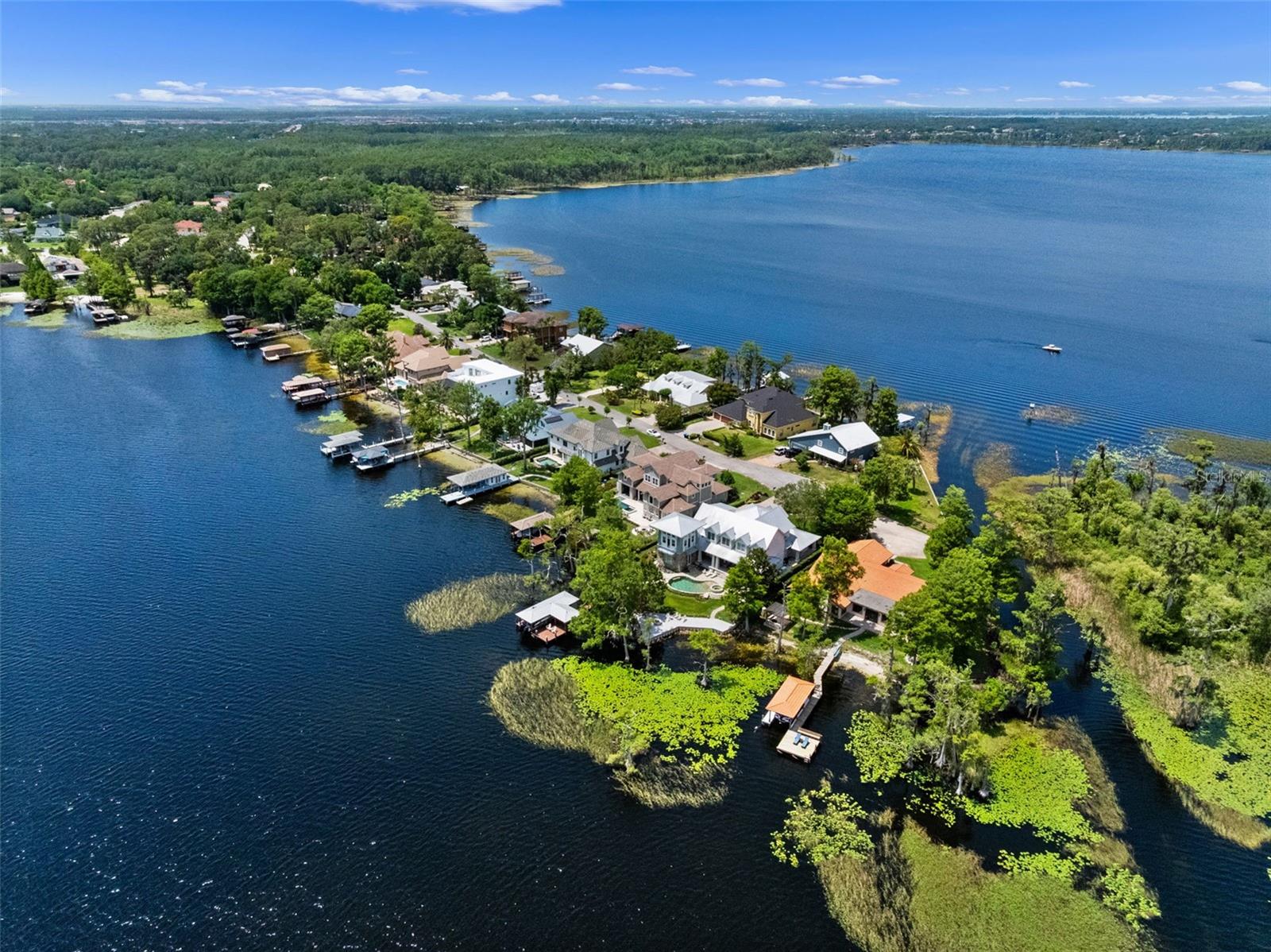 CYPRESS SHORES - Residential
