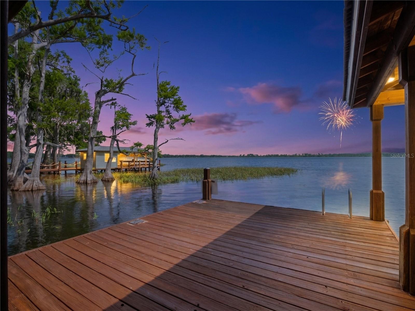 CYPRESS SHORES - Residential