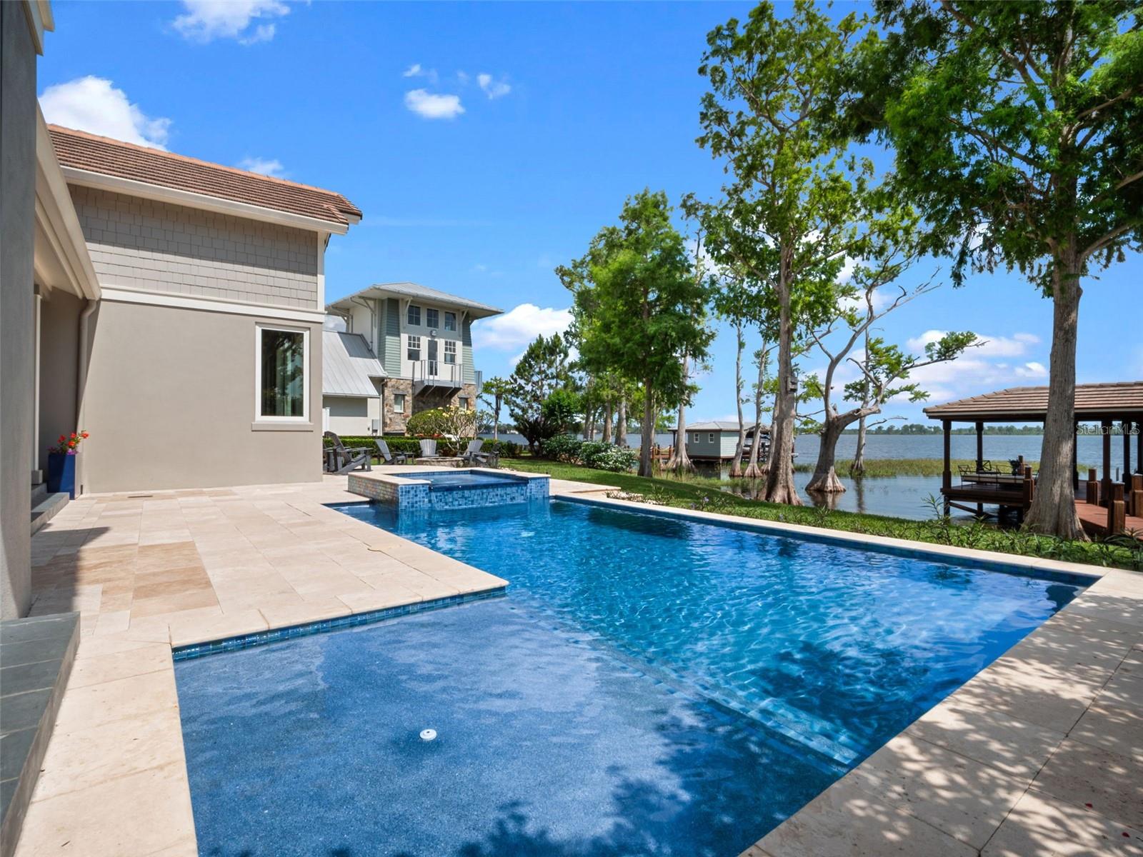CYPRESS SHORES - Residential