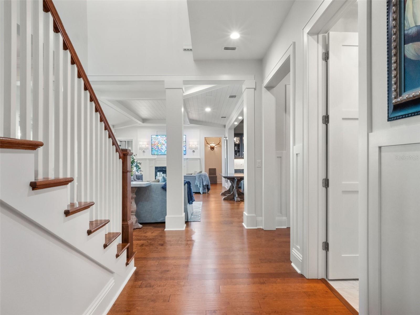 CYPRESS SHORES - Residential