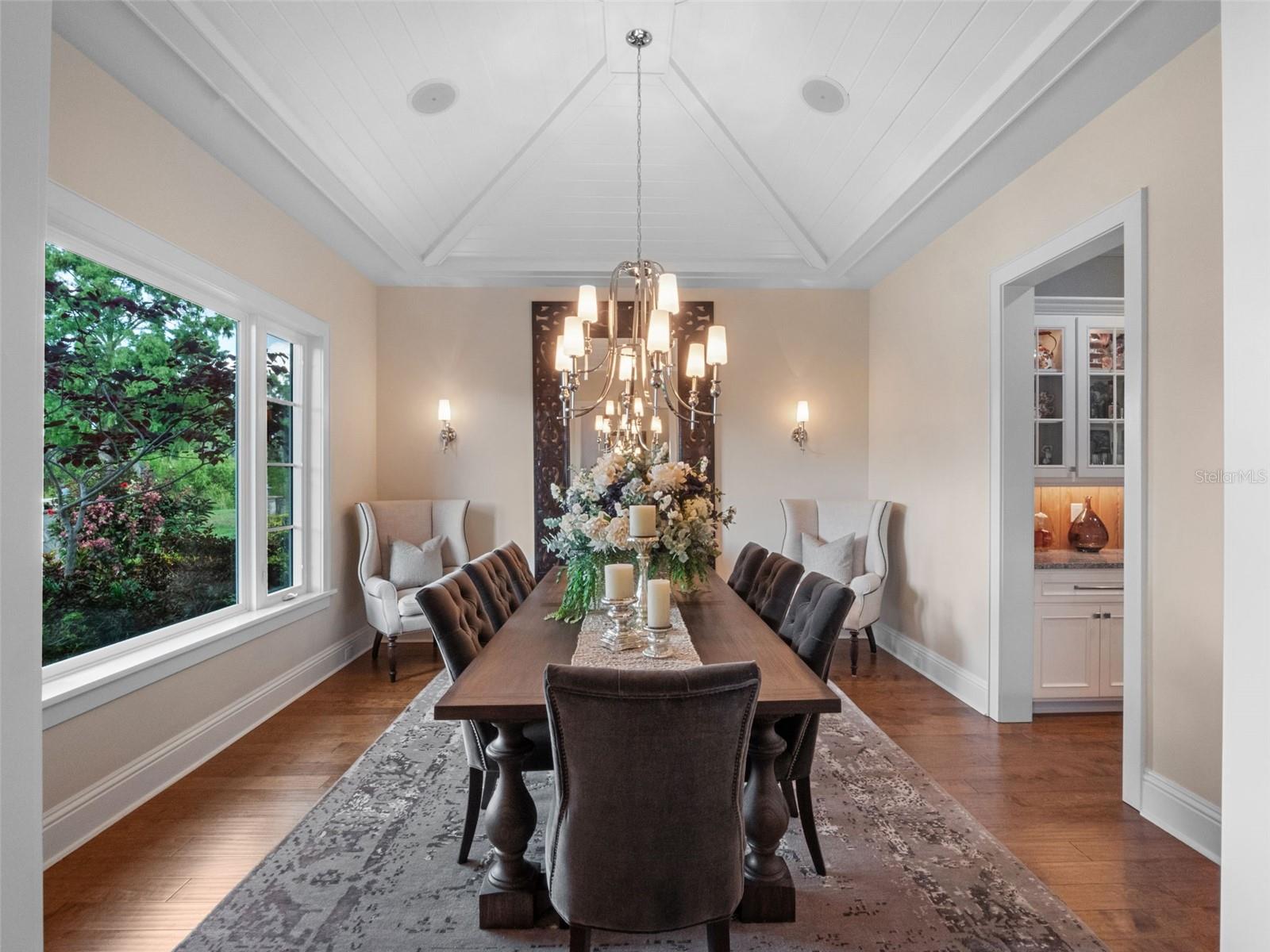CYPRESS SHORES - Residential