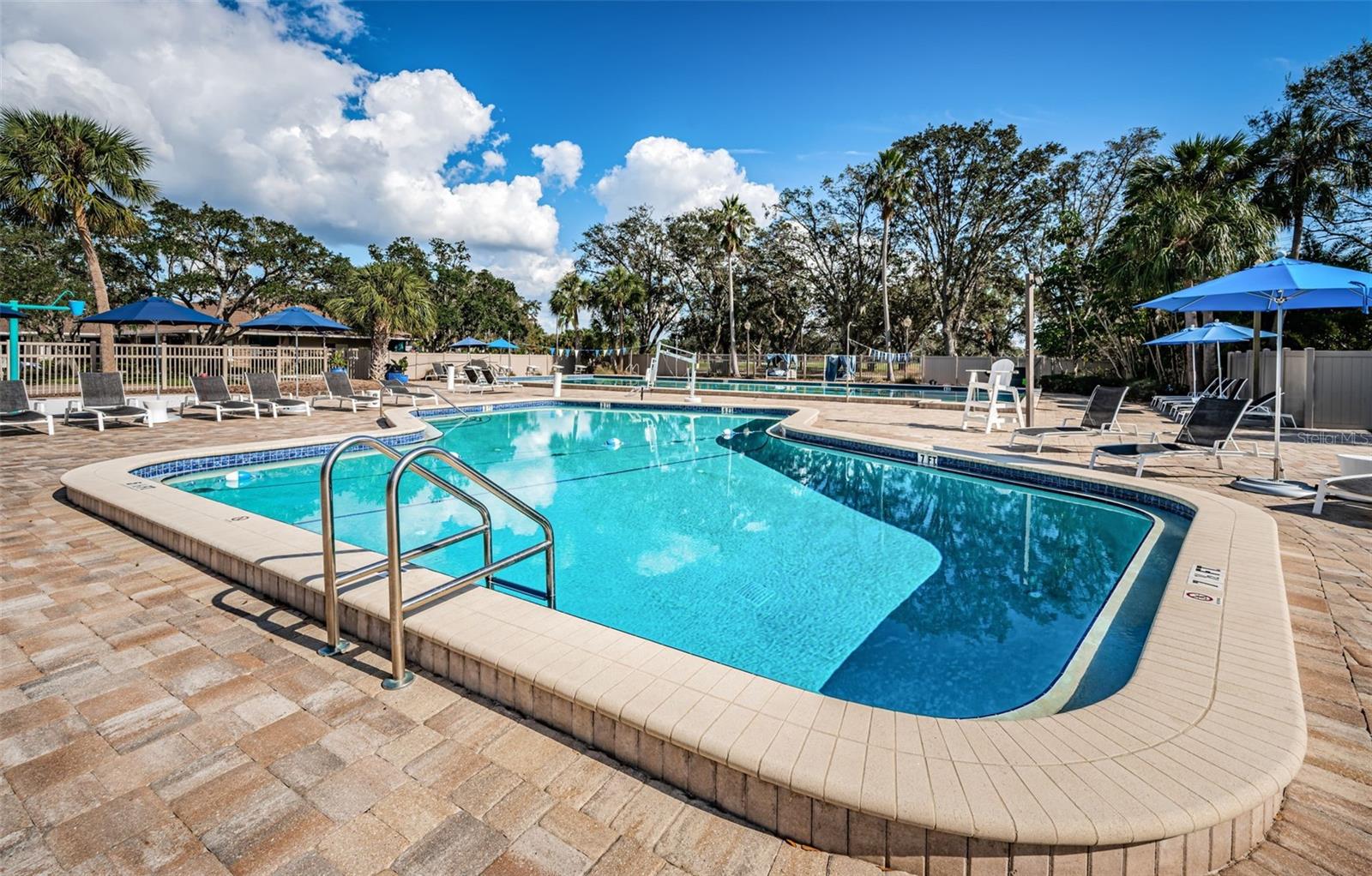 EAST LAKE WOODLANDS WOODS LANDING TWNHMS - Residential