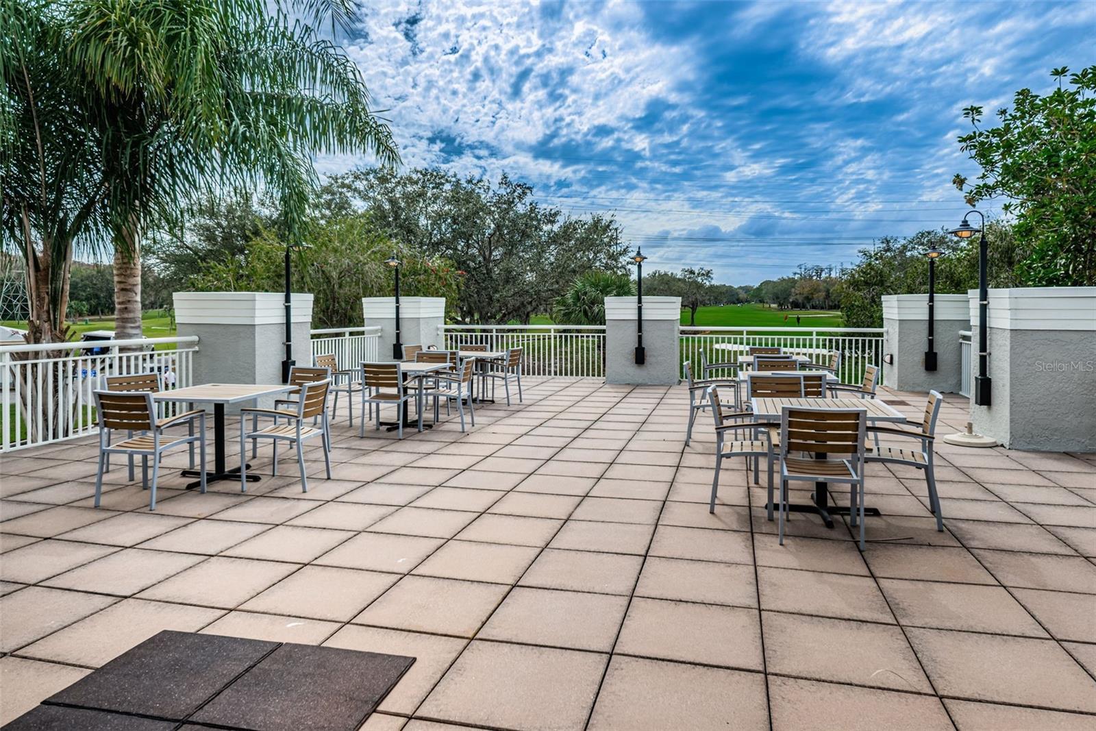 EAST LAKE WOODLANDS WOODS LANDING TWNHMS - Residential