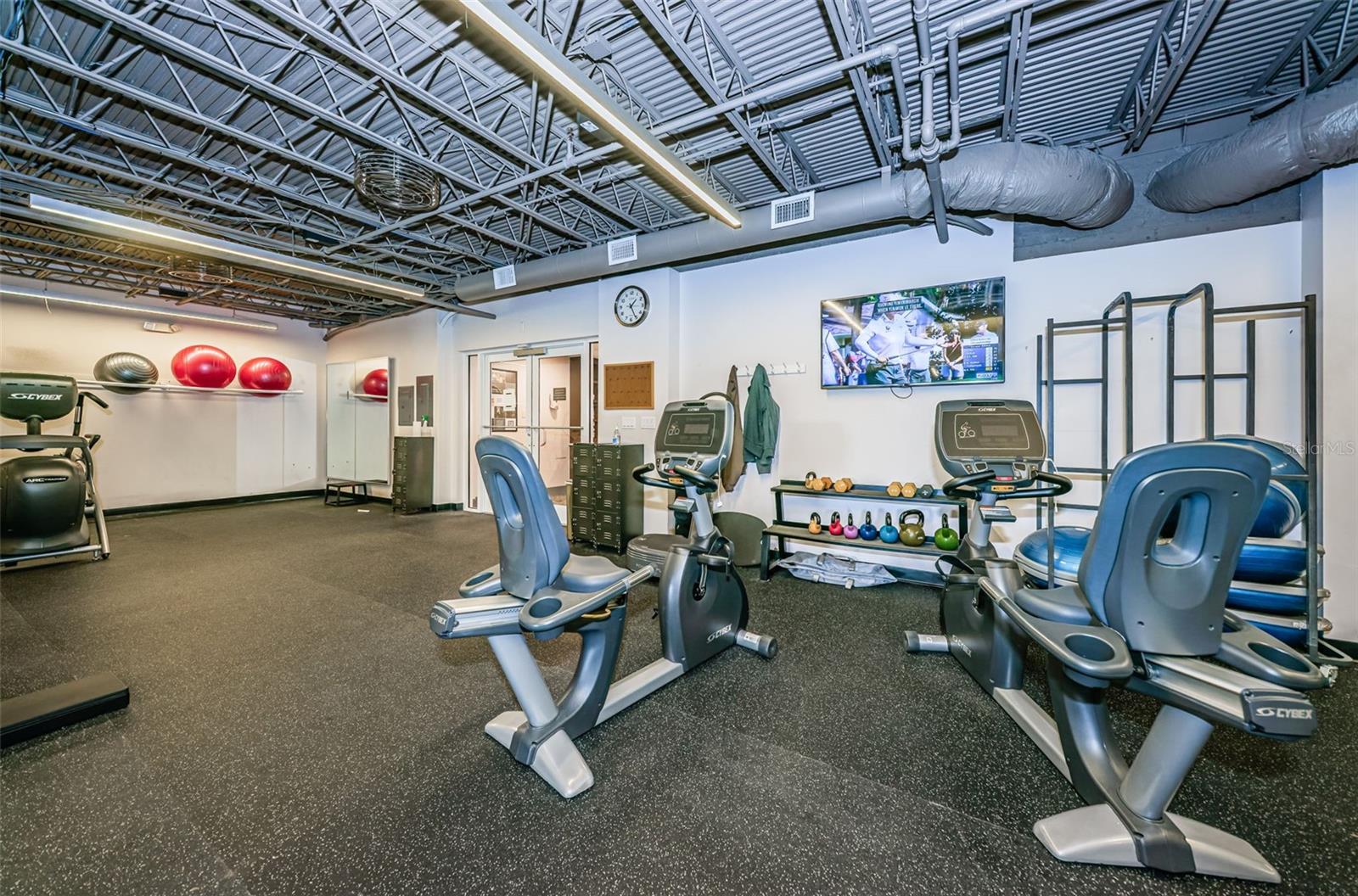 EAST LAKE WOODLANDS WOODS LANDING TWNHMS - Residential