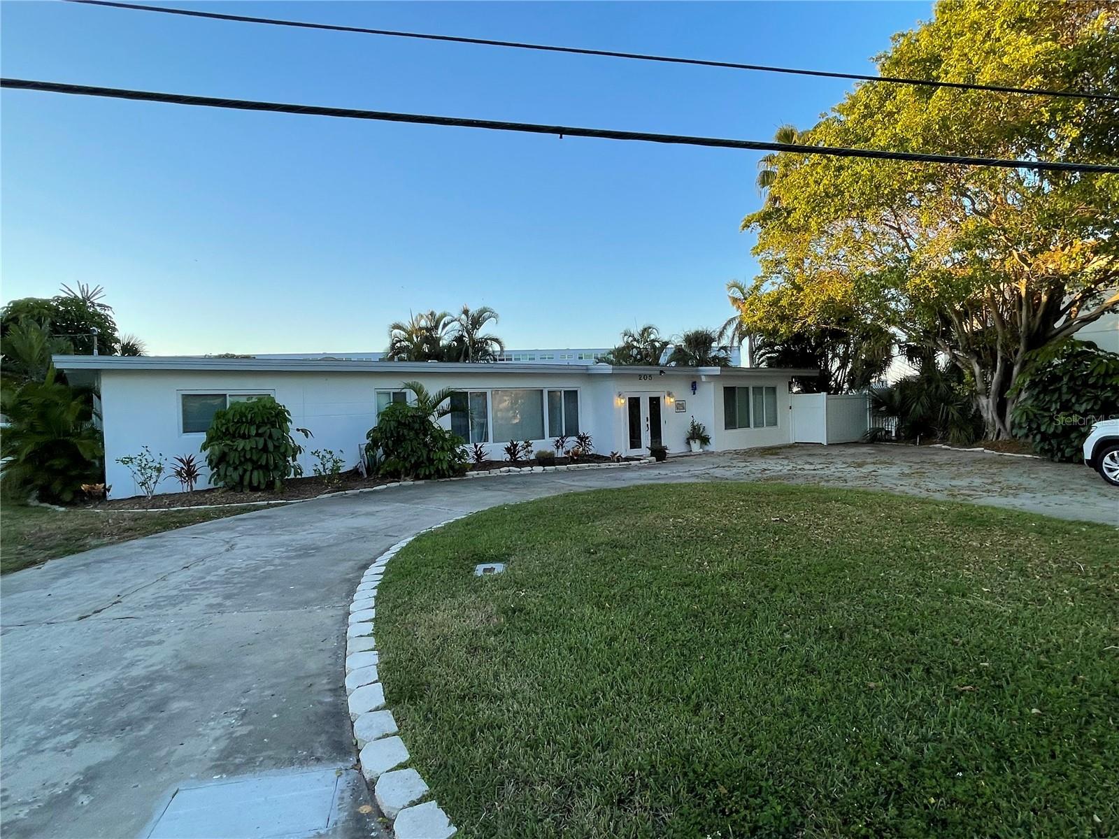 BRIGHTWATER BEACH ESTATES - Residential Lease