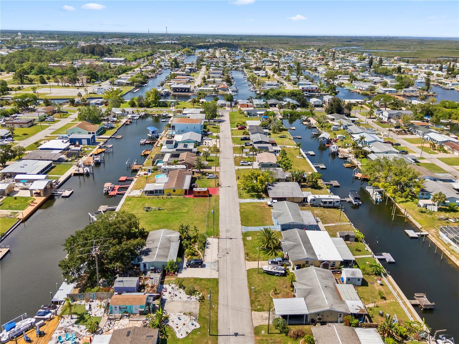PLEASURE ISLES - Residential