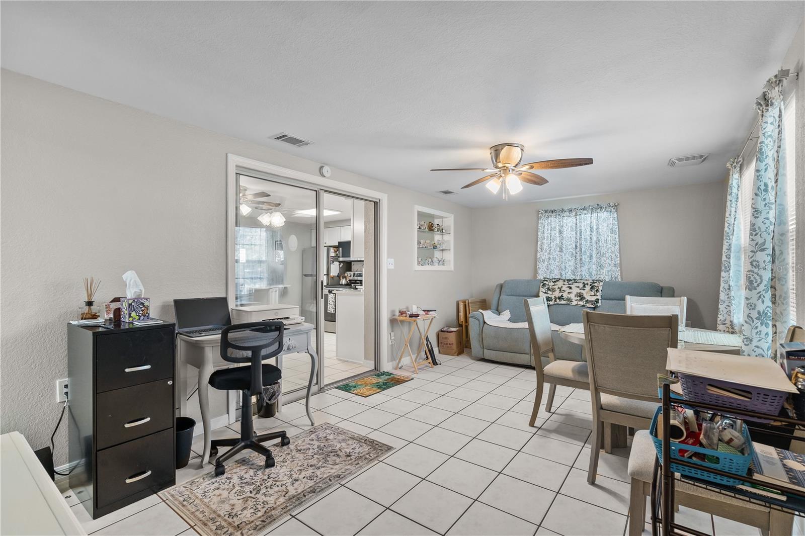 PLEASURE ISLES - Residential