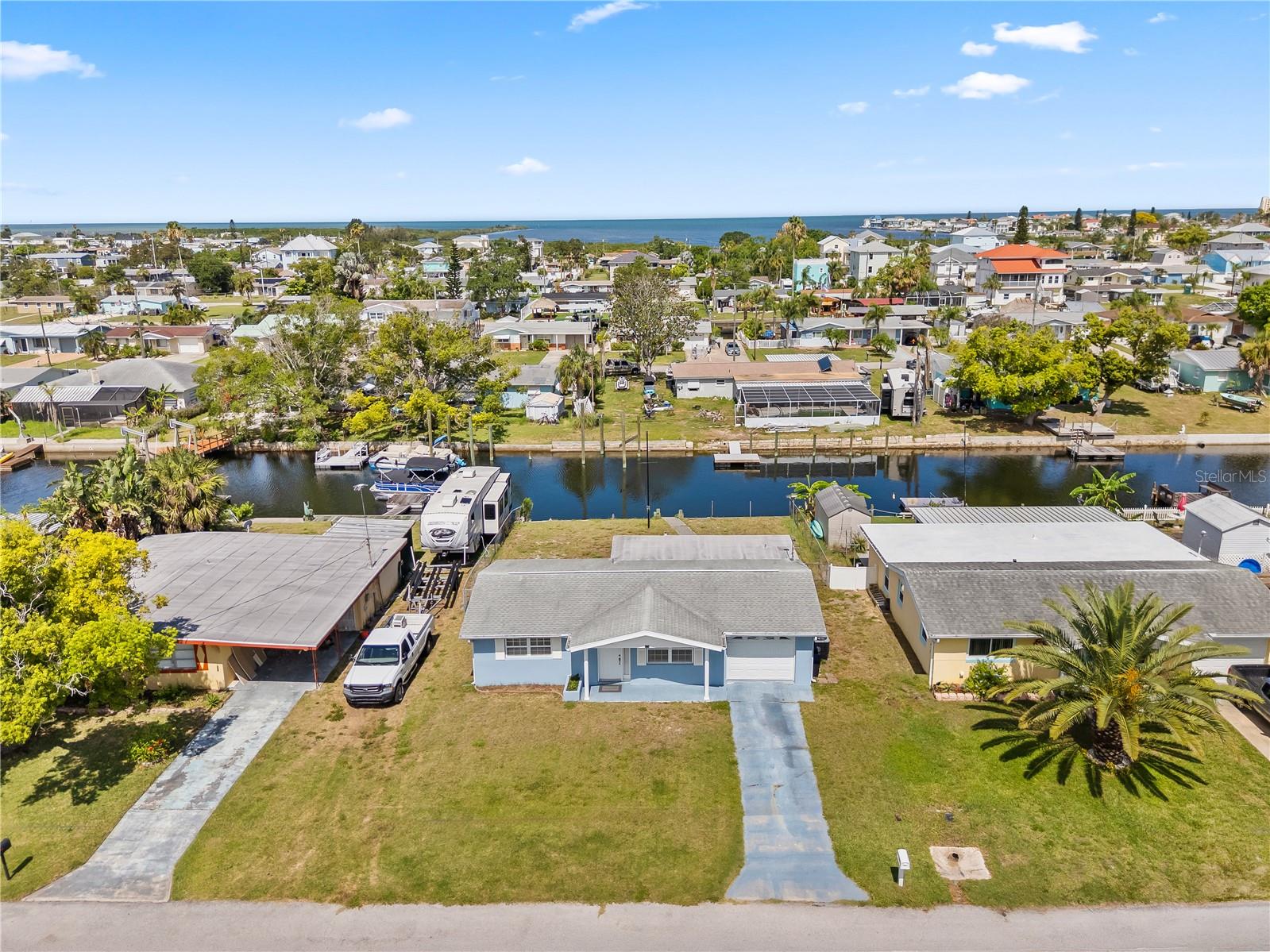 PLEASURE ISLES - Residential