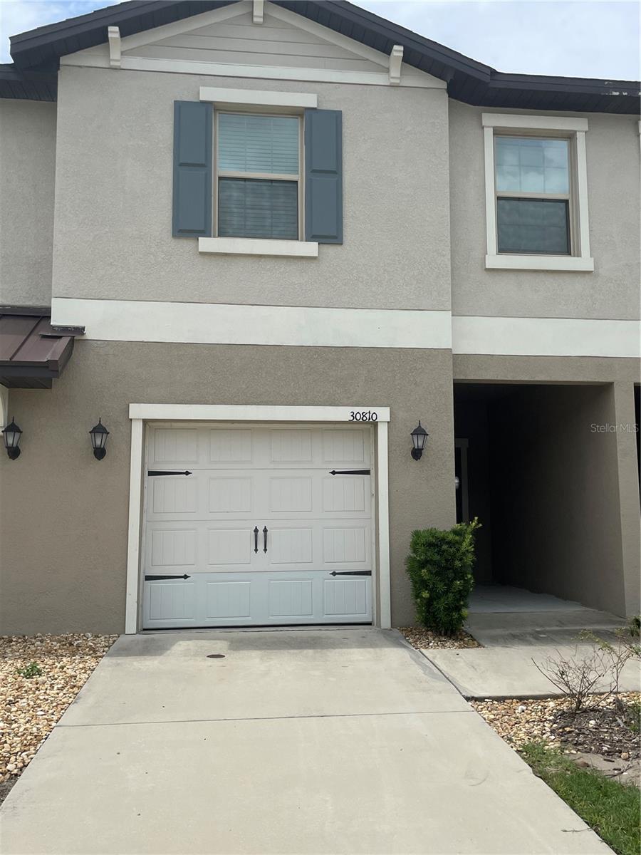 TOWNES/VERIDIAN - Residential Lease