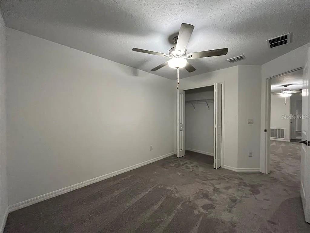 TOWNES/VERIDIAN - Residential Lease