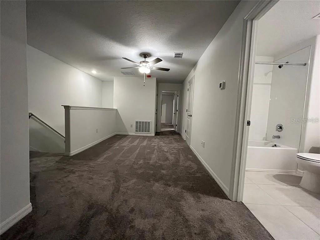 TOWNES/VERIDIAN - Residential Lease