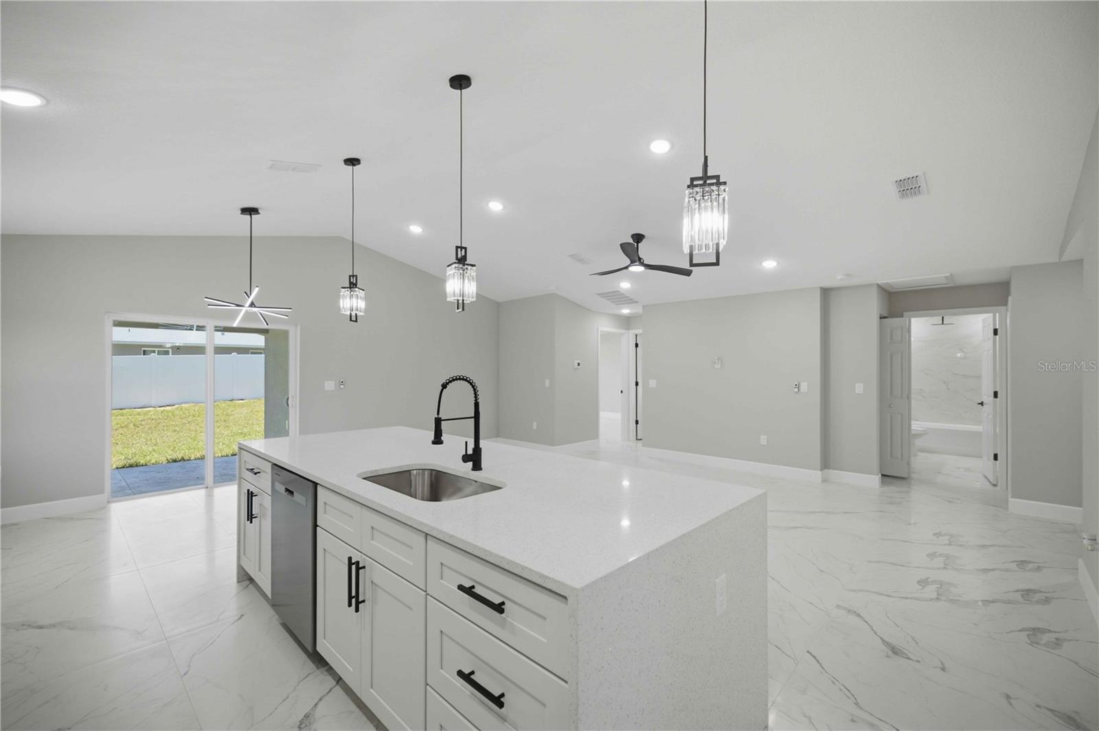 SILVER SPGS SHORES - Residential