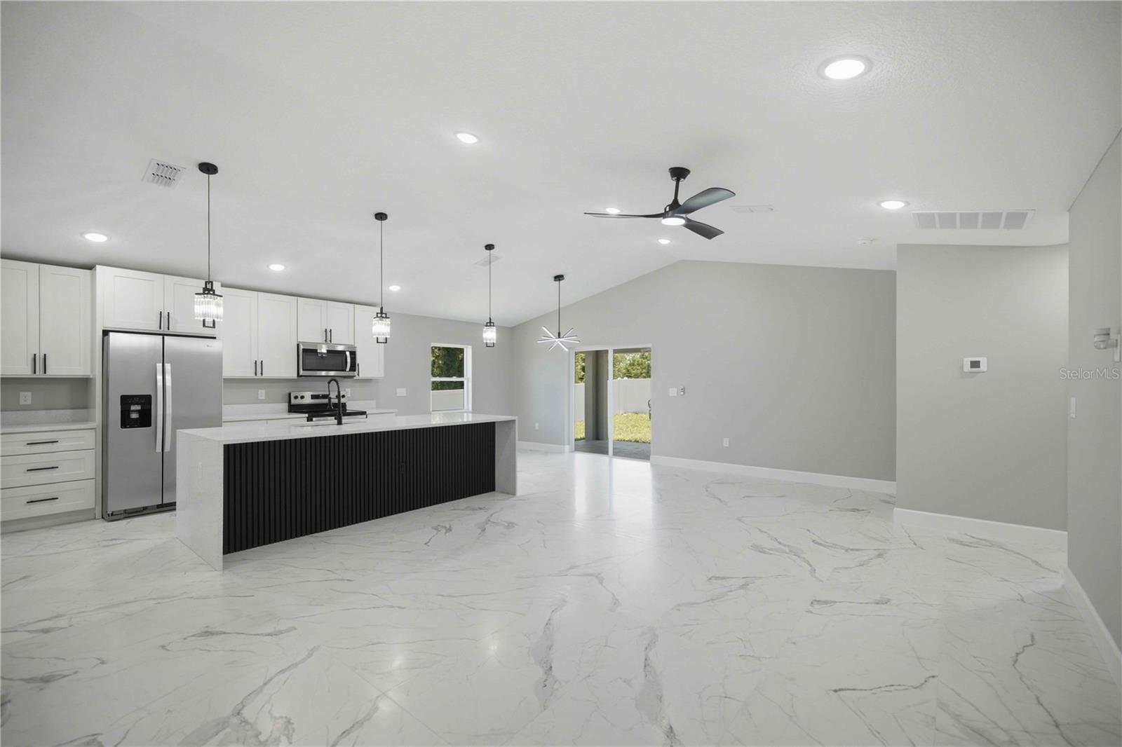 SILVER SPGS SHORES - Residential
