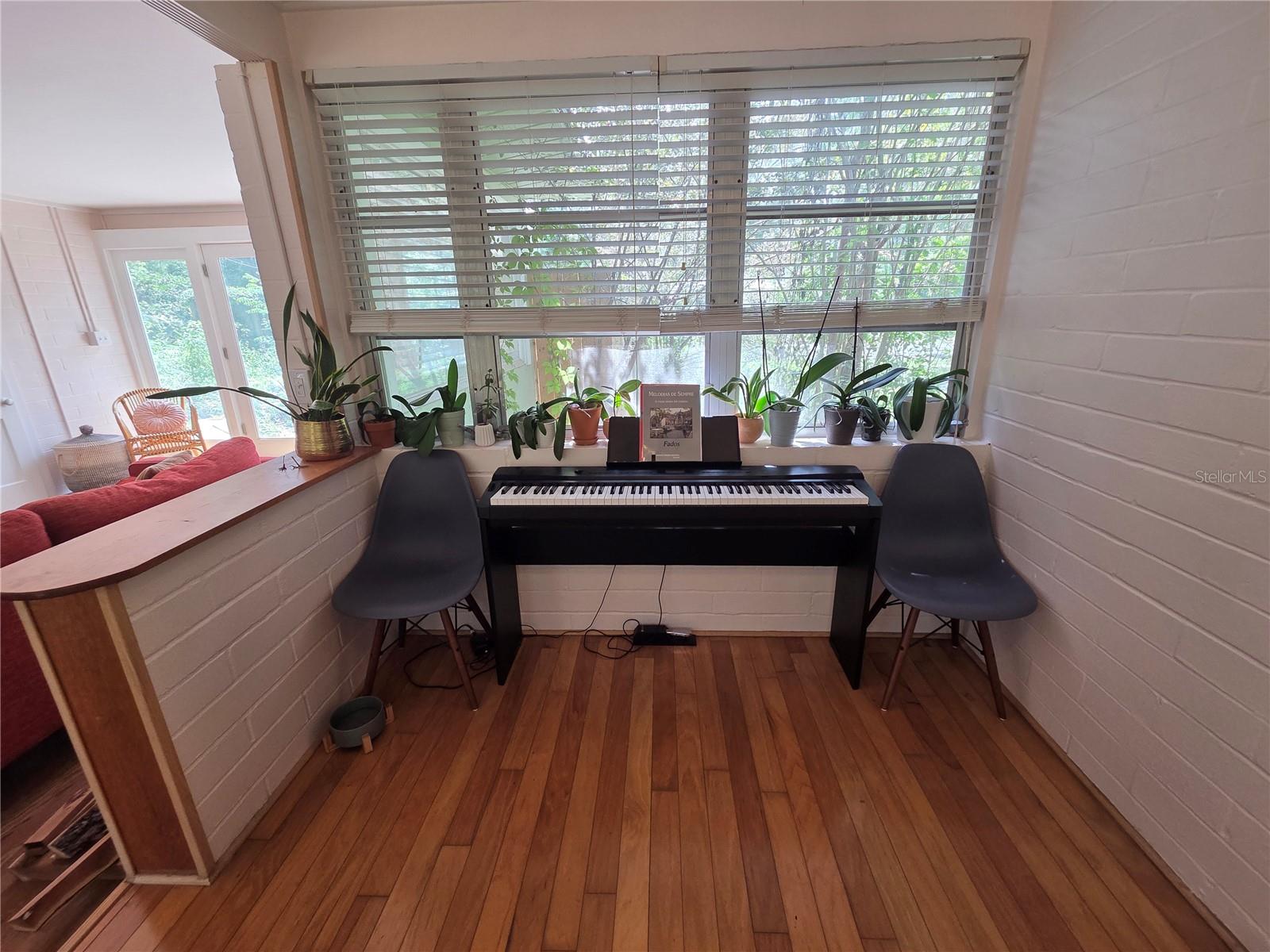 SUNSHINE ESTATES - Residential