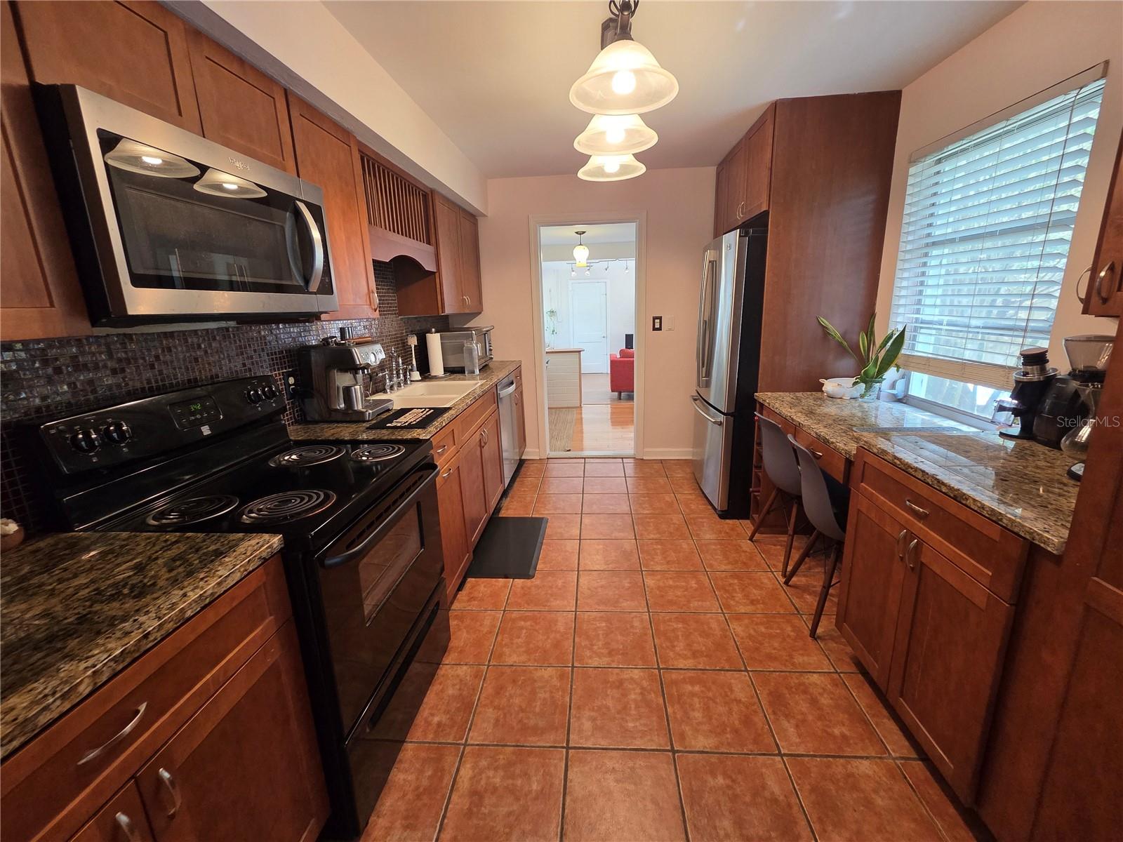SUNSHINE ESTATES - Residential