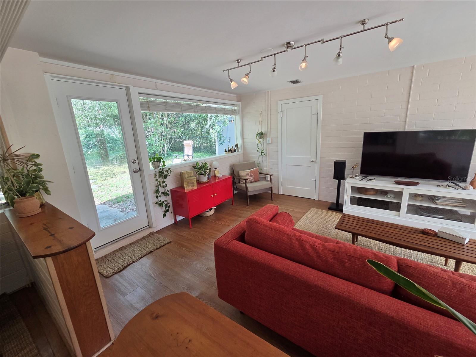 SUNSHINE ESTATES - Residential