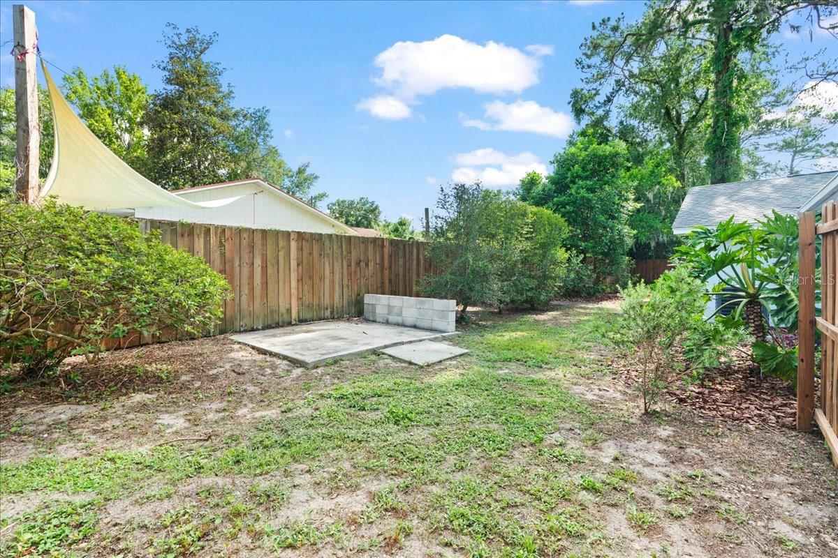 CREEKSIDE - Residential