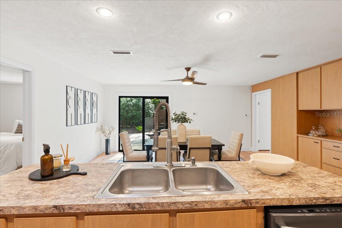 CREEKSIDE - Residential