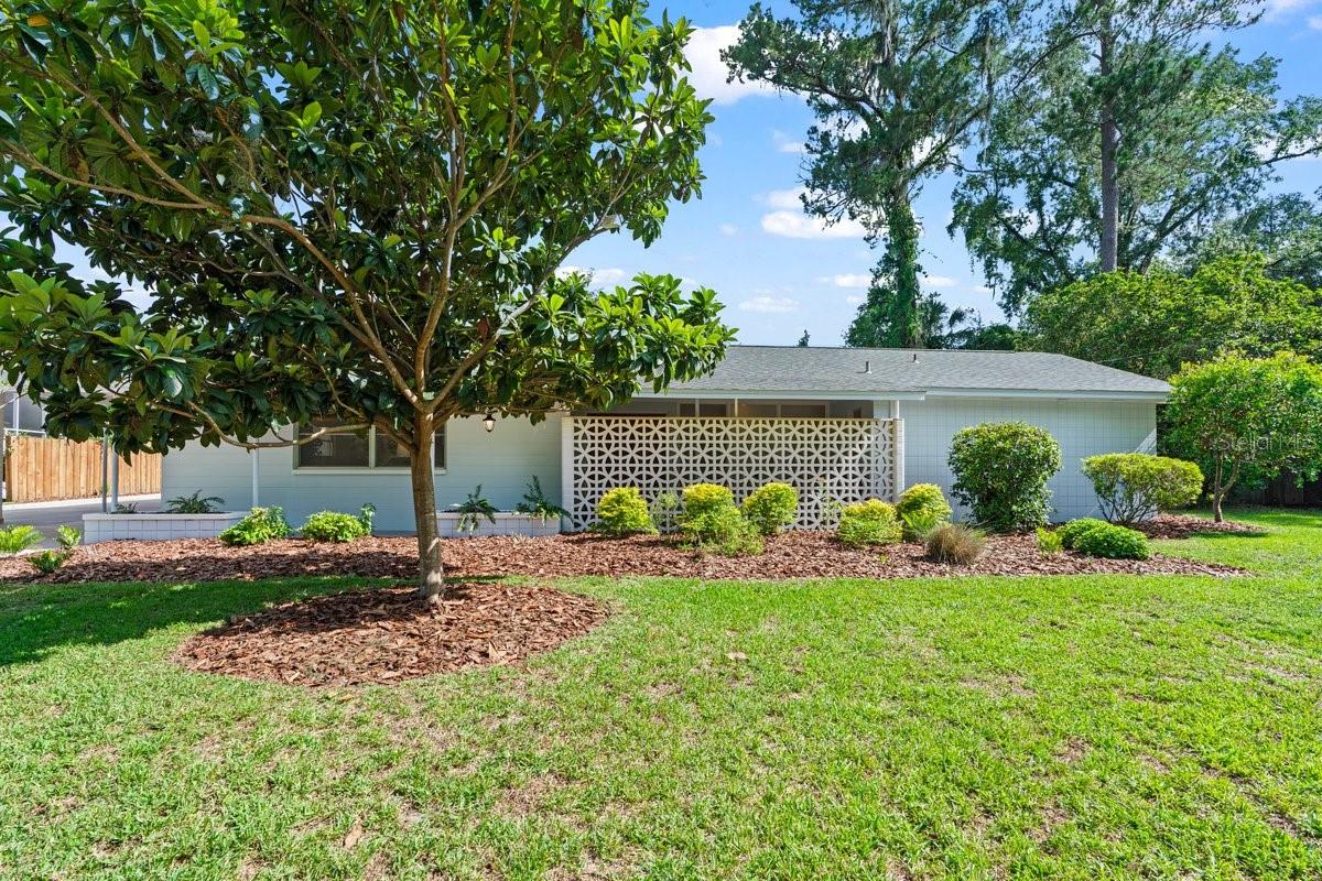 CREEKSIDE - Residential