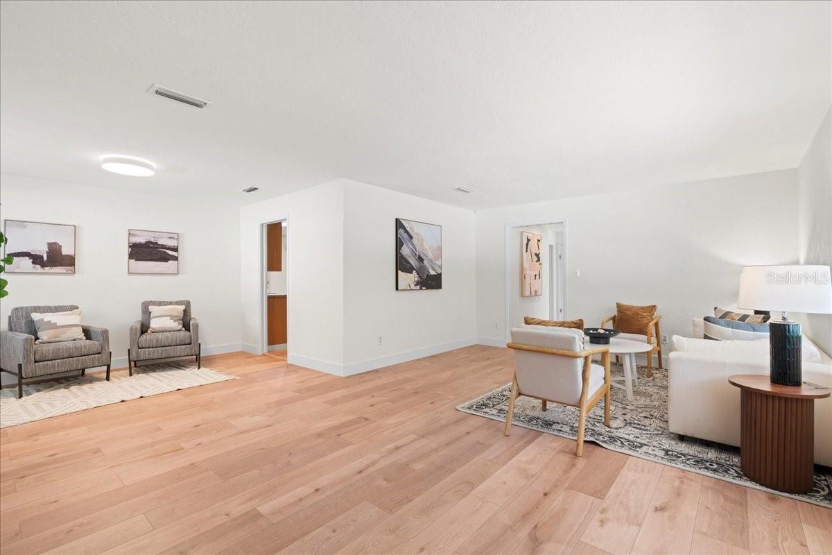 CREEKSIDE - Residential