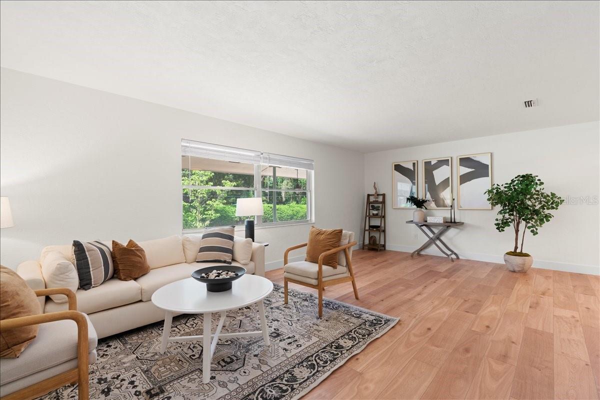 CREEKSIDE - Residential