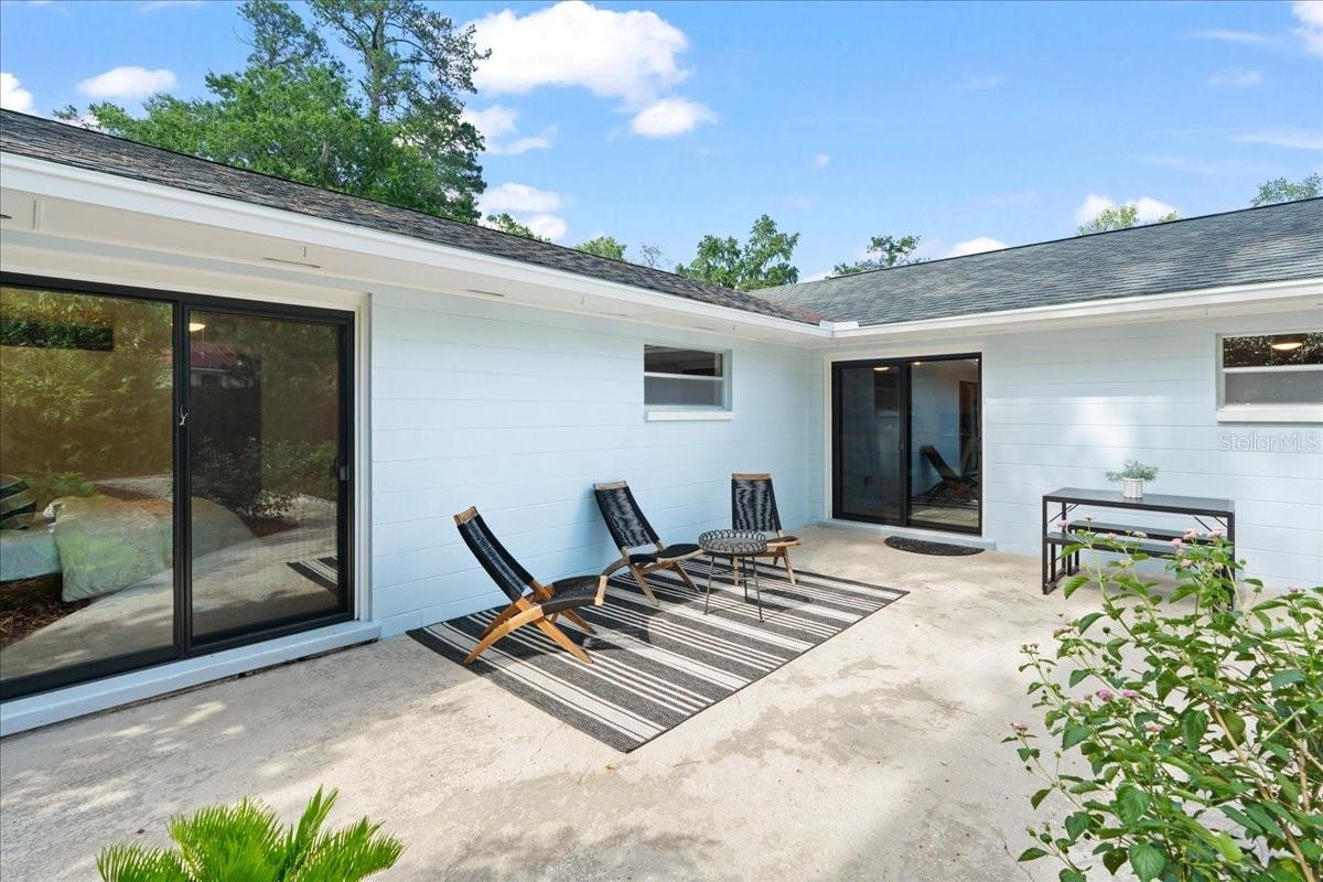 CREEKSIDE - Residential