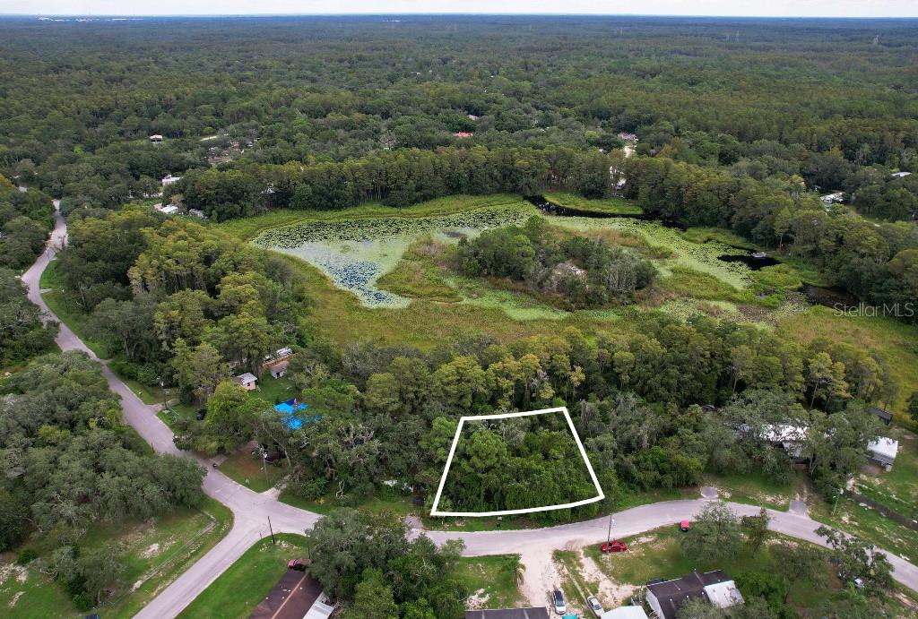 MOON LAKE ESTATE - Land