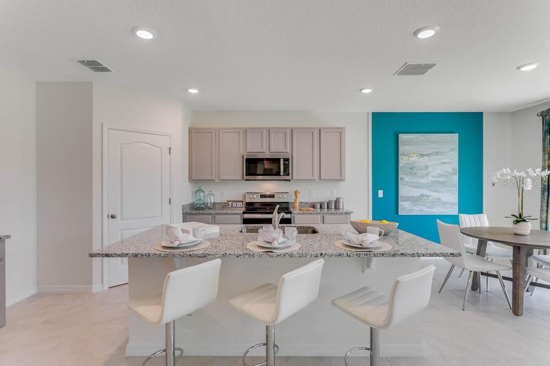 WESTRIDGE PK PH 2 - Residential