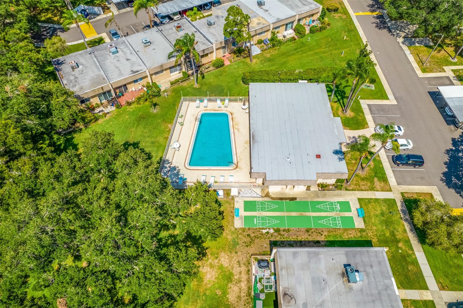 DEERWOOD GARDENS - Residential