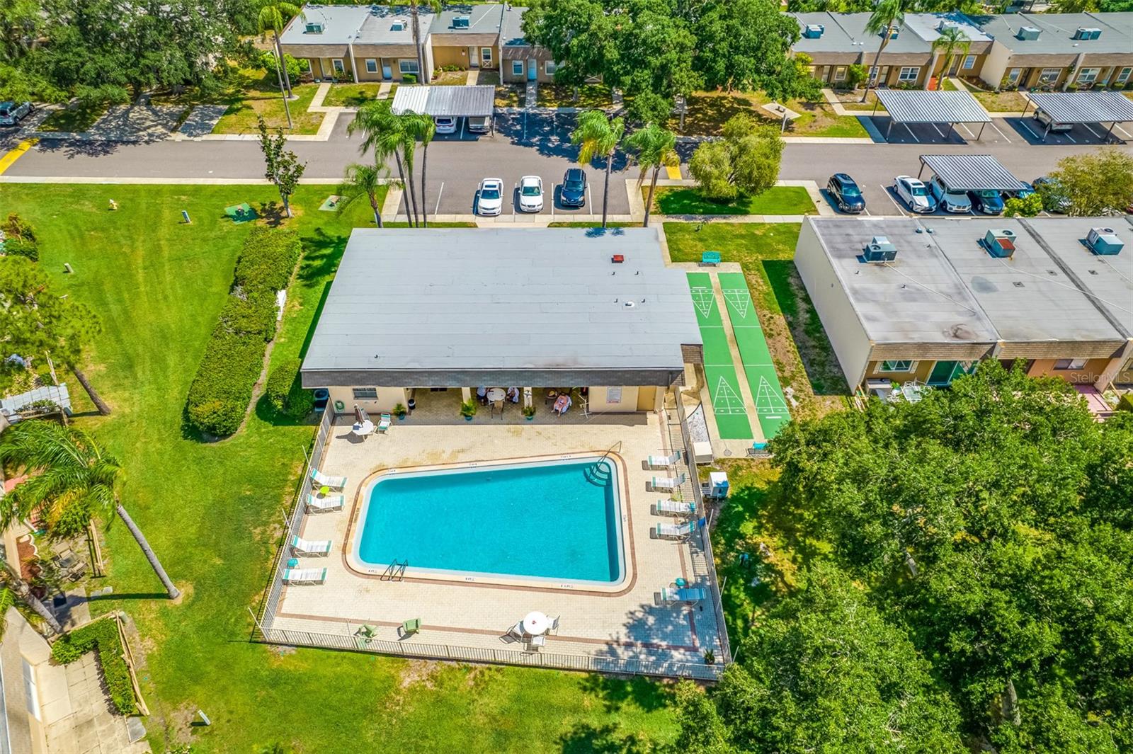 DEERWOOD GARDENS - Residential