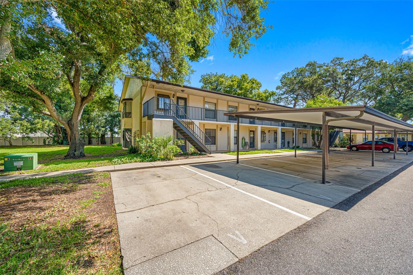 DEERWOOD GARDENS - Residential