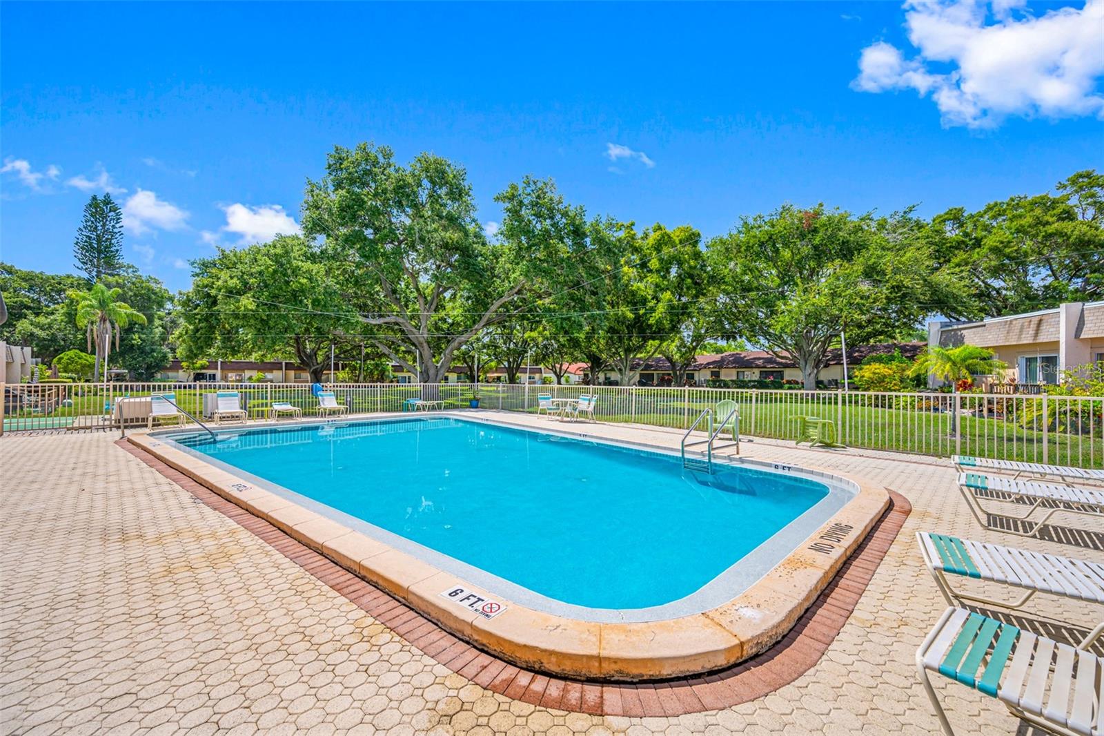 DEERWOOD GARDENS - Residential