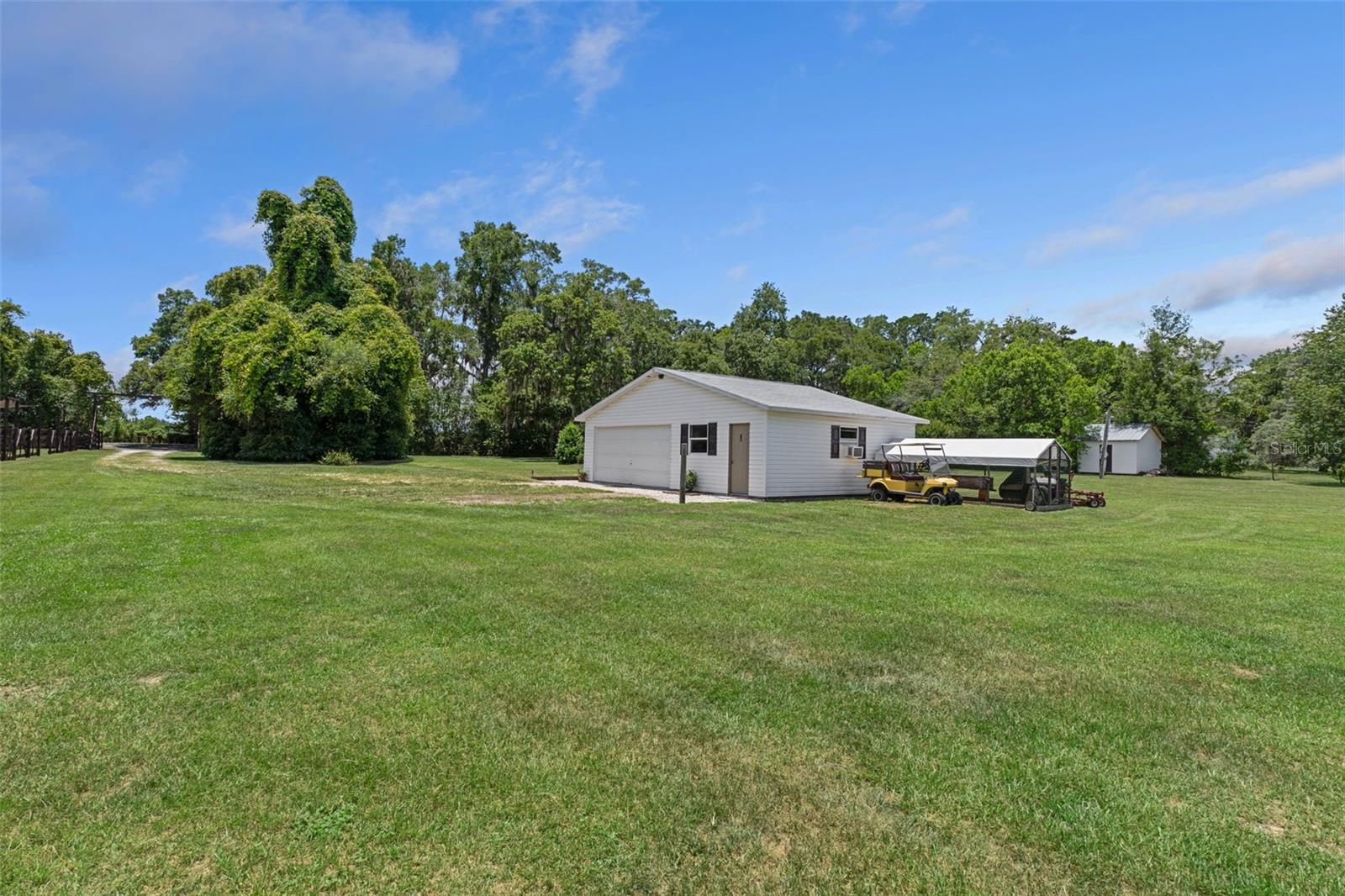 MONDON HILL FARM - Residential