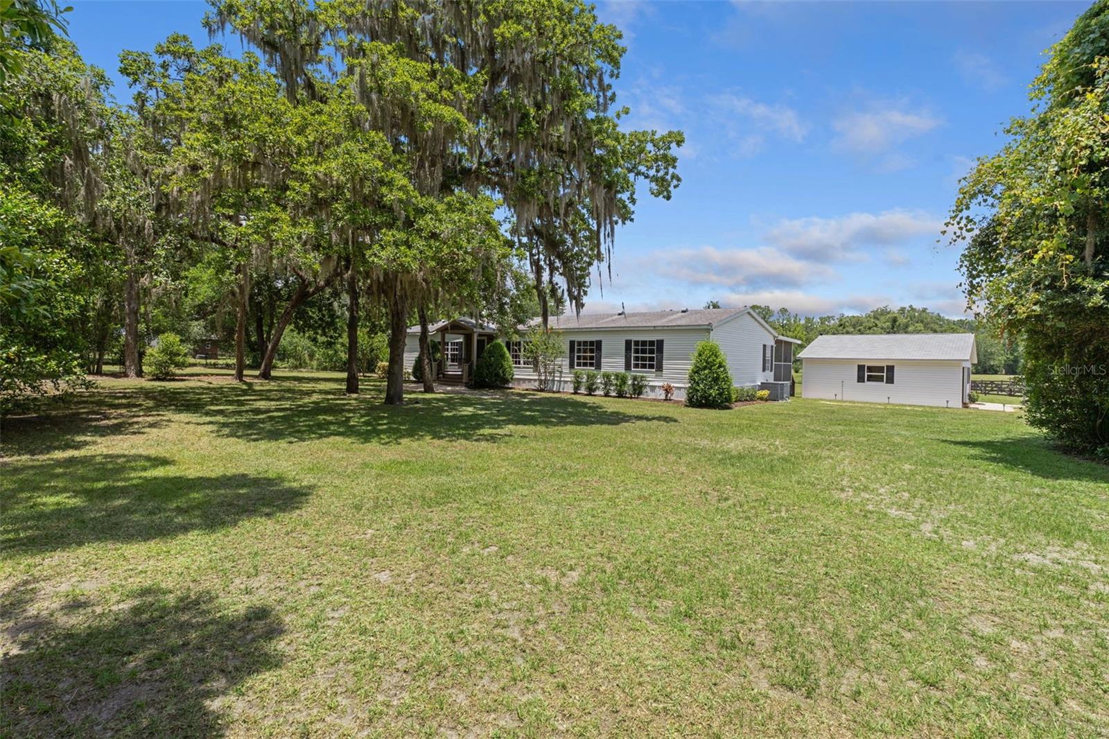 MONDON HILL FARM - Residential
