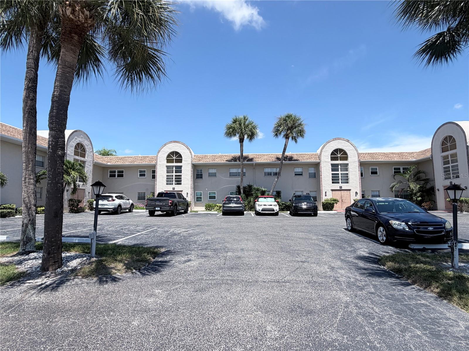 SABAL PALM GARDENS PH I - Residential