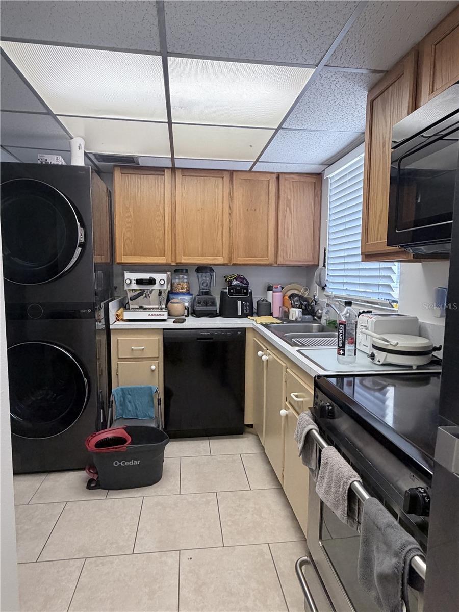 SABAL PALM GARDENS PH I - Residential