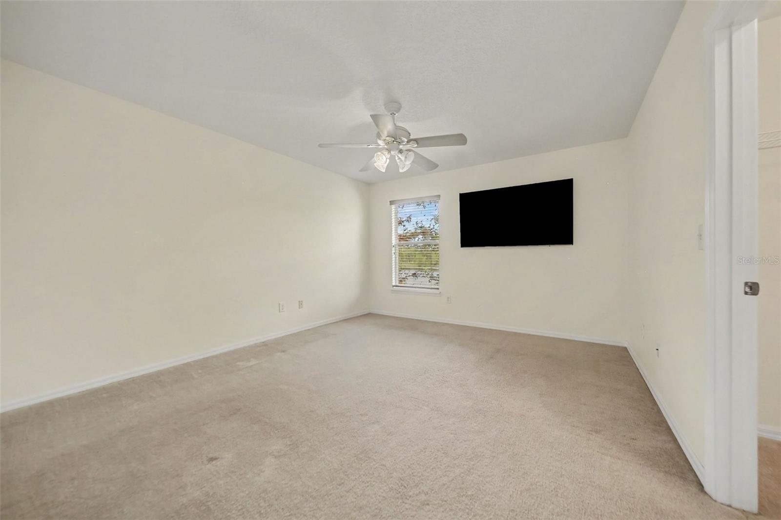 CHASE GROVES UNIT 4B - Residential