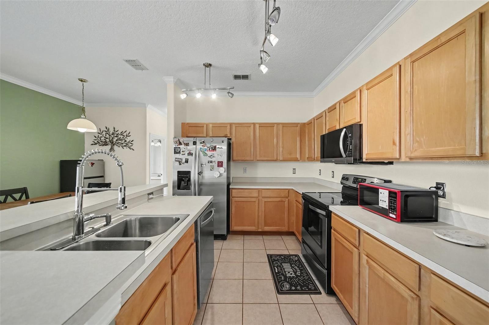 CHASE GROVES UNIT 4B - Residential