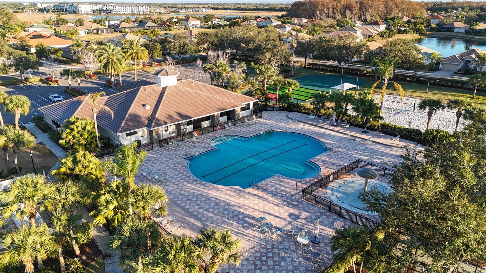 STONEYBROOK AT HERITAGE HARBOUR - Residential