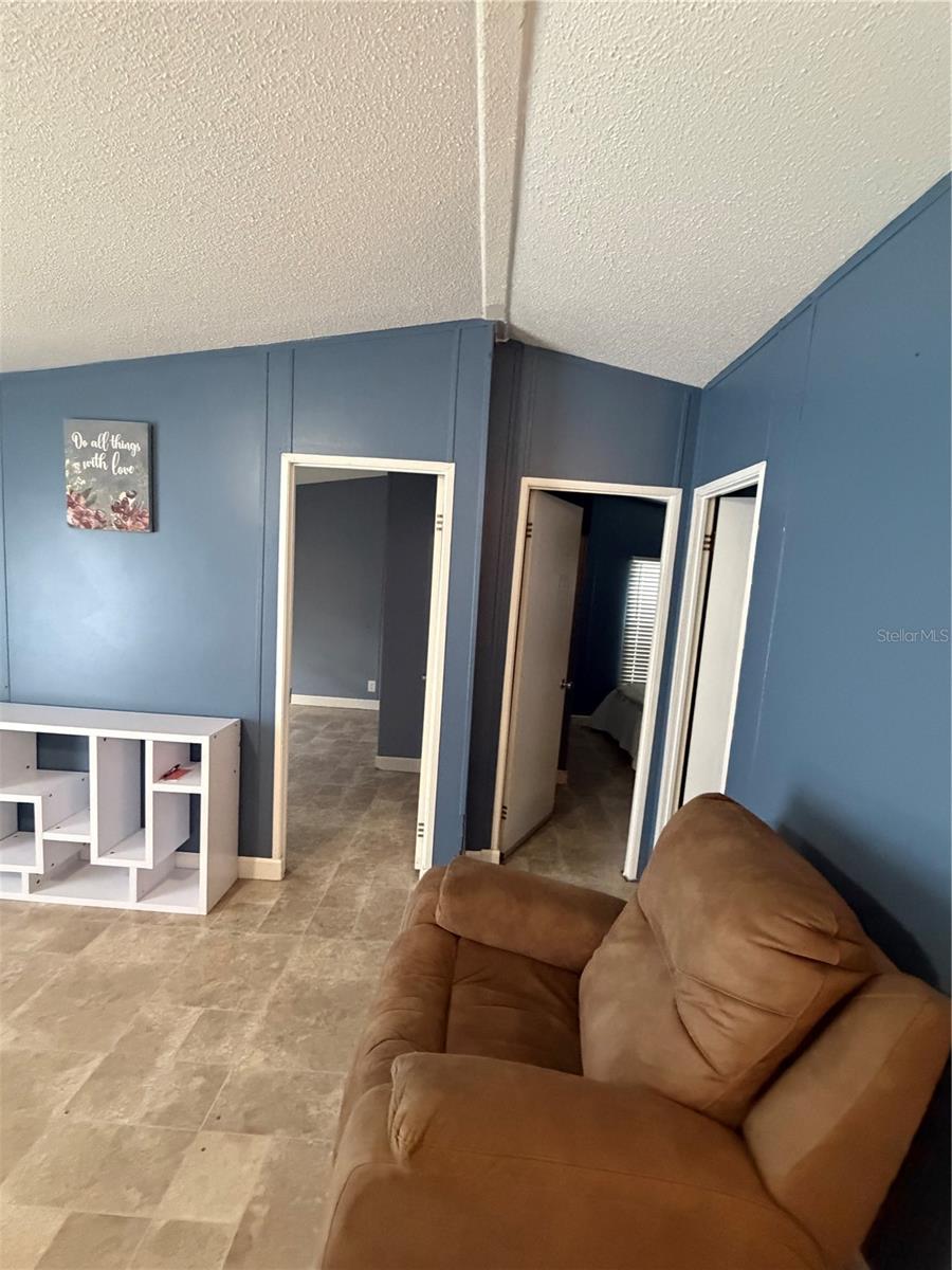 SILVER SPGS ACRES - Residential