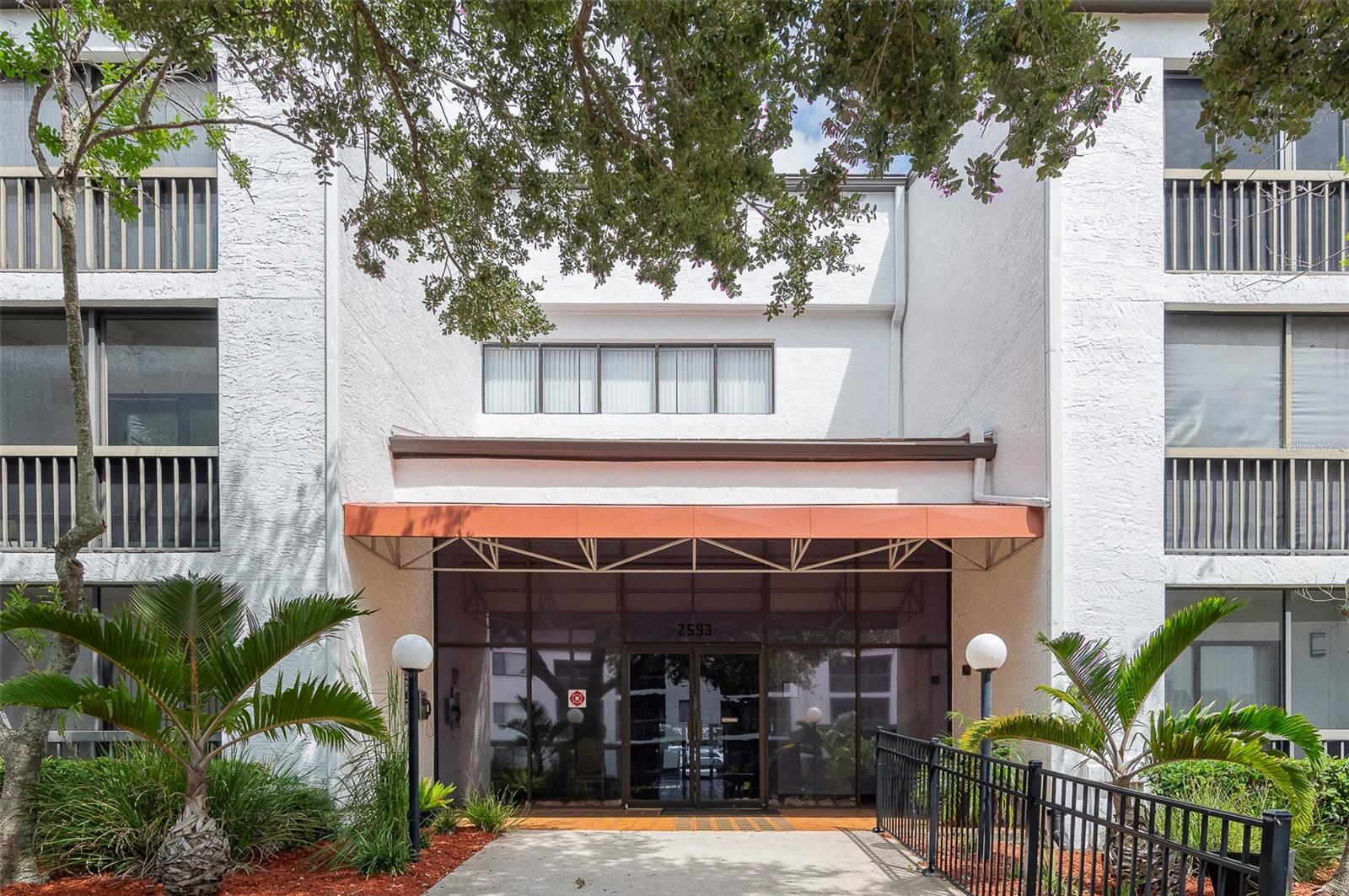 INVERNESS CONDO - Residential